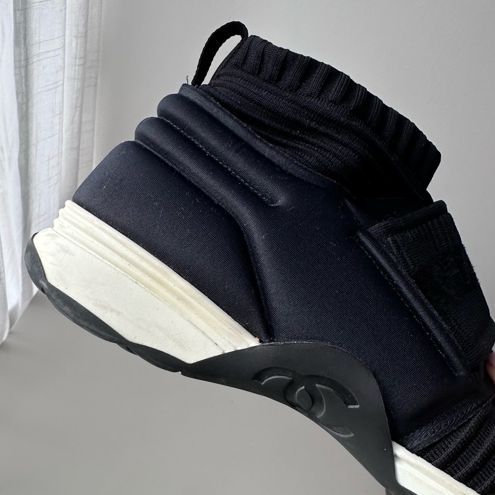 Chanel CC Logo Sock Sneakers - Picture 6 of 12